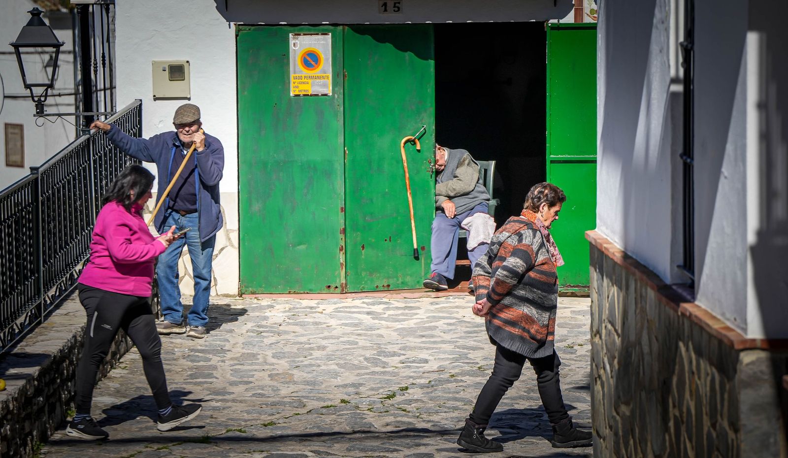 Así es la vida en Benamahoma, aislada por el colapso de la A-372