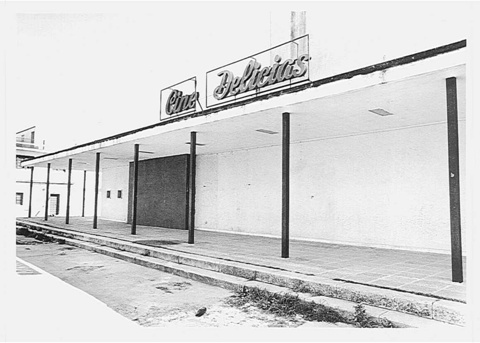 Adiós al cine Delicias