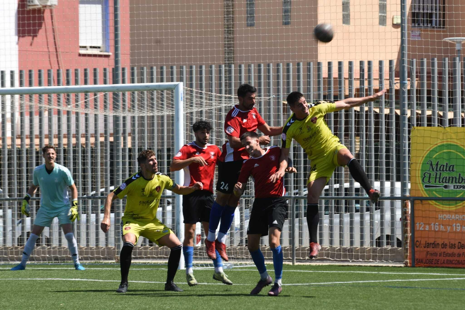 Las mejores fotos del triunfo del Salerm Puente Genil ante el Gerena en el 'play off' de ascenso a Segunda RFEF