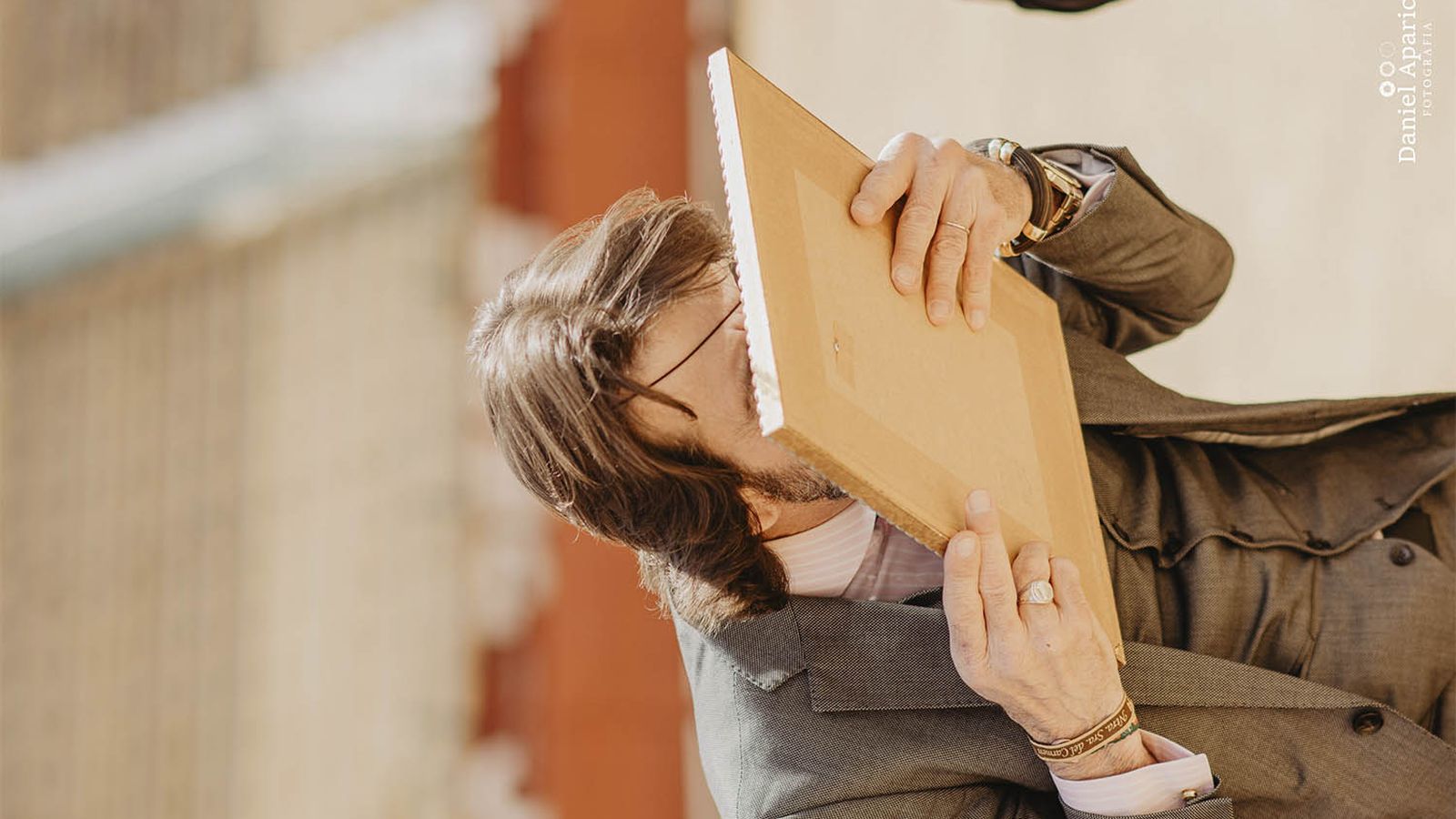 Homenaje a Juan José Padilla de los cargadores de la Hermandad de Fátima