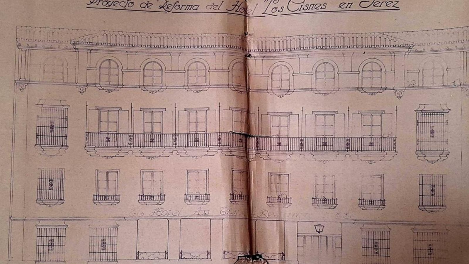 Plano de la reforma acometida en 1938. Plano de la reforma acometida en 1938.