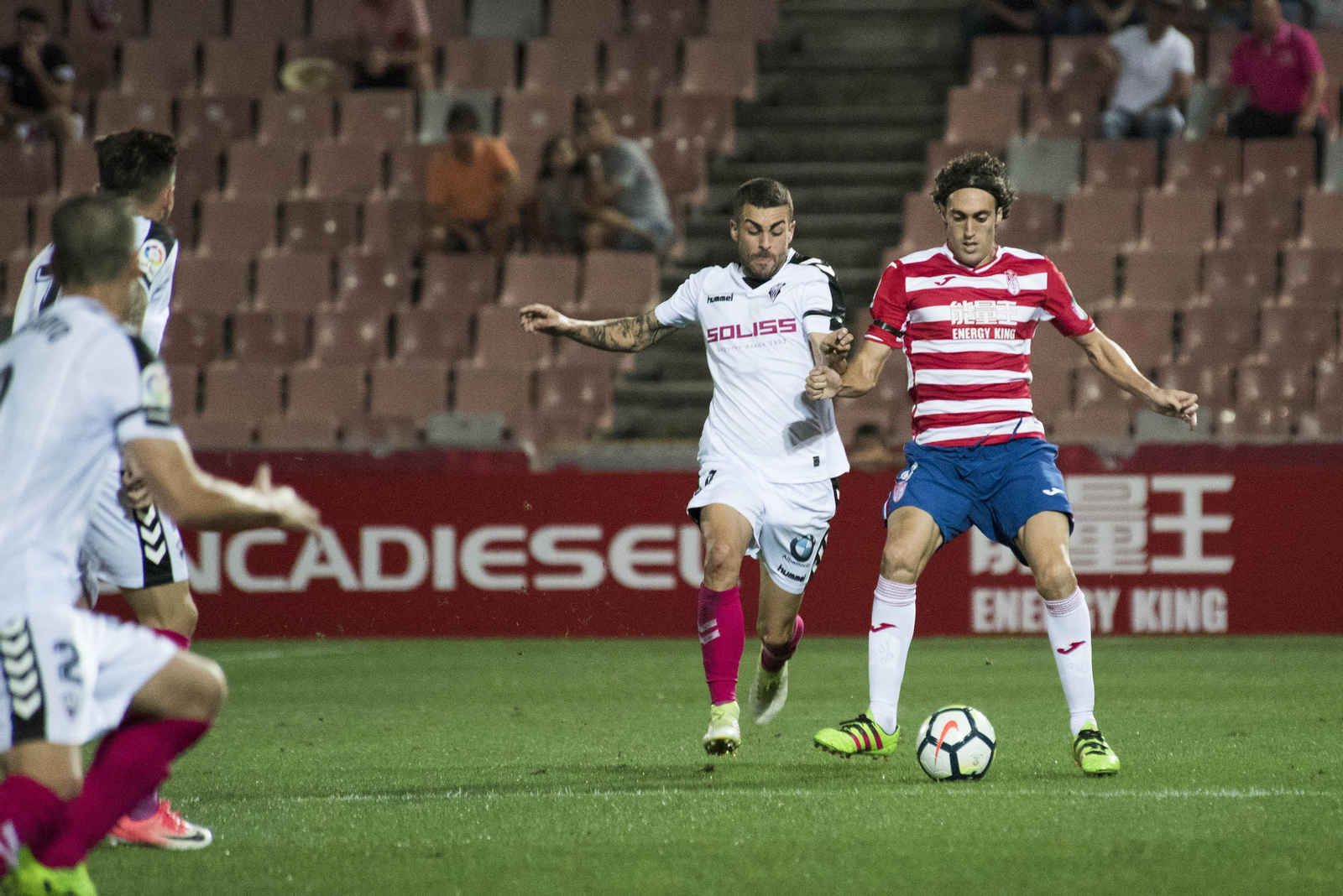 Raúl Baena disputó la pasada temporada un total de 23 partidos de Liga pero fue perdiendo protagonismo.