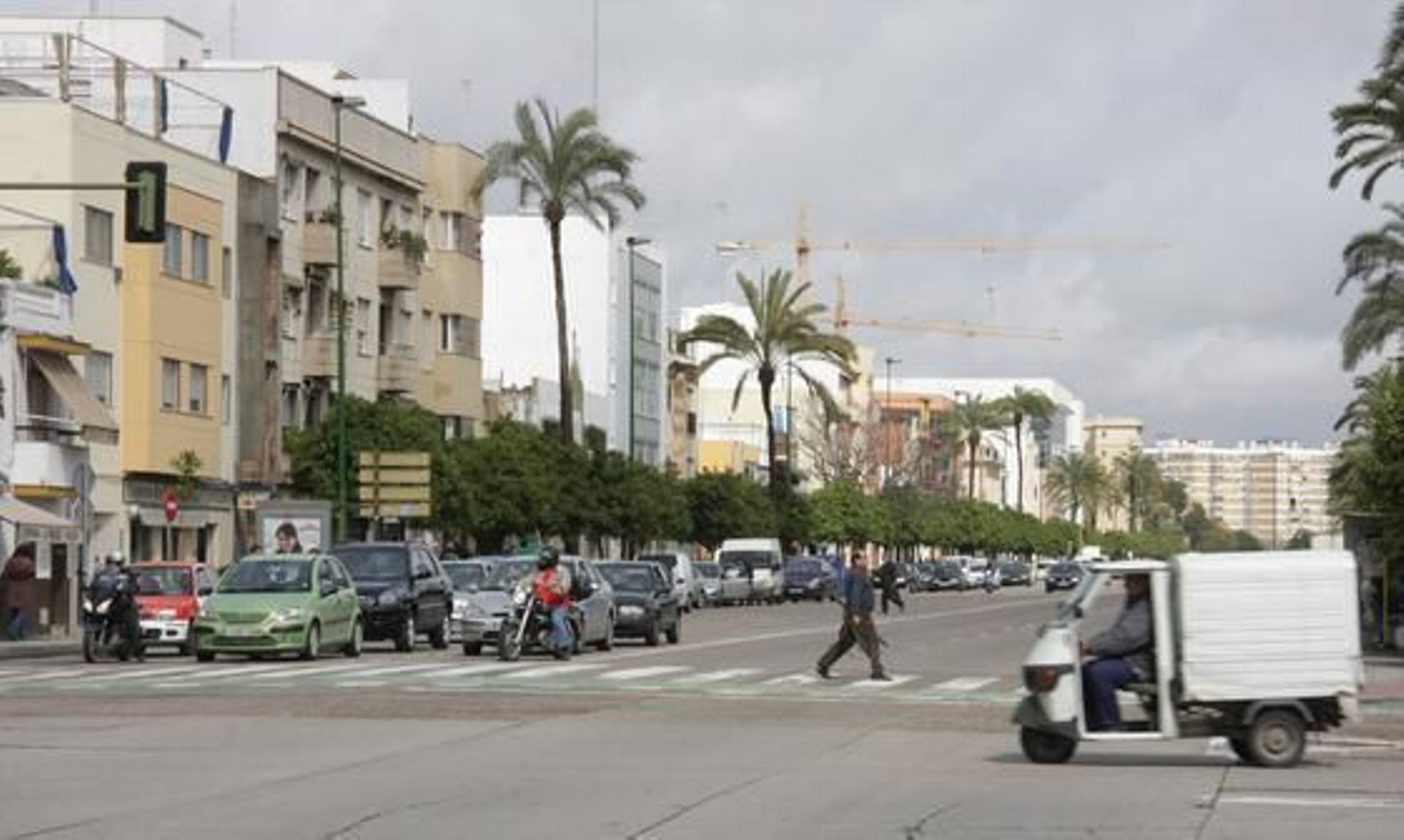 La Ronda del Tamarguillo no logra convertirse en un lugar de esparcimiento ciudadano.

Foto: Belén Vargas