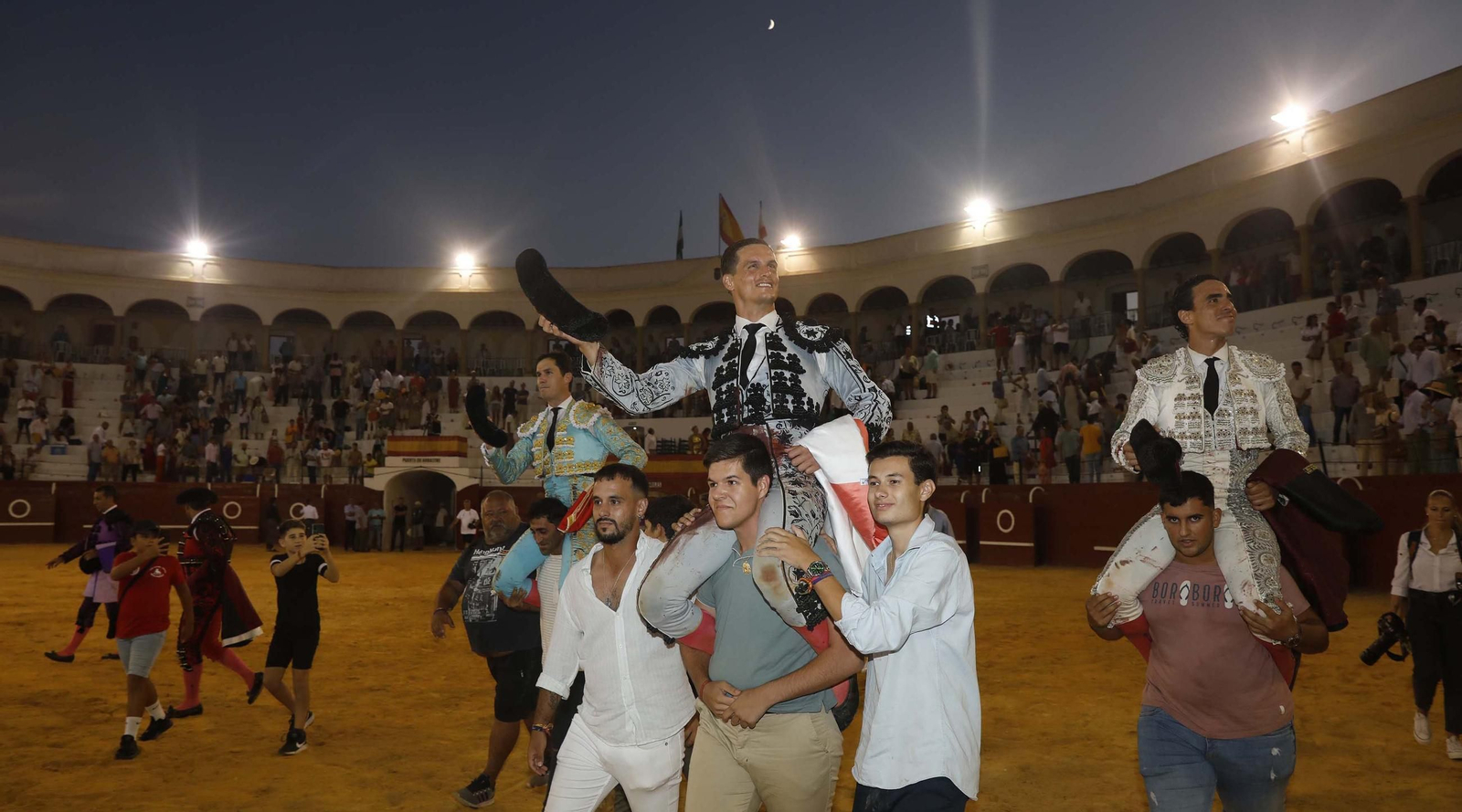 Las fotos de la corrida de toros de David Galván, Daniel Luque y Joaquín Galdós en San Roque