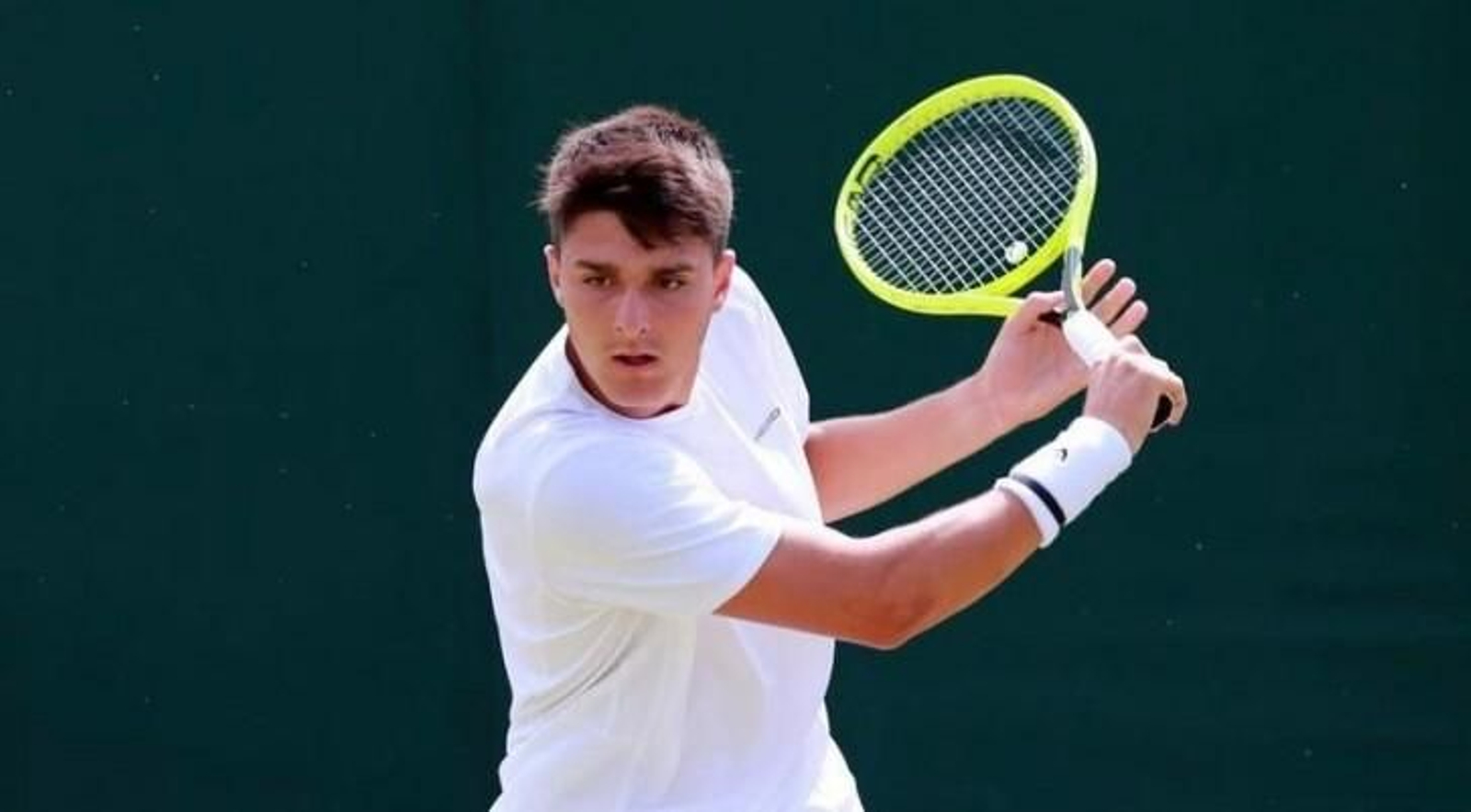 Pablo Llamas ha perdido ante Piros y termina su concurso en Wimbledon. Pablo Llamas ha perdido ante Piros y termina su concurso en Wimbledon.