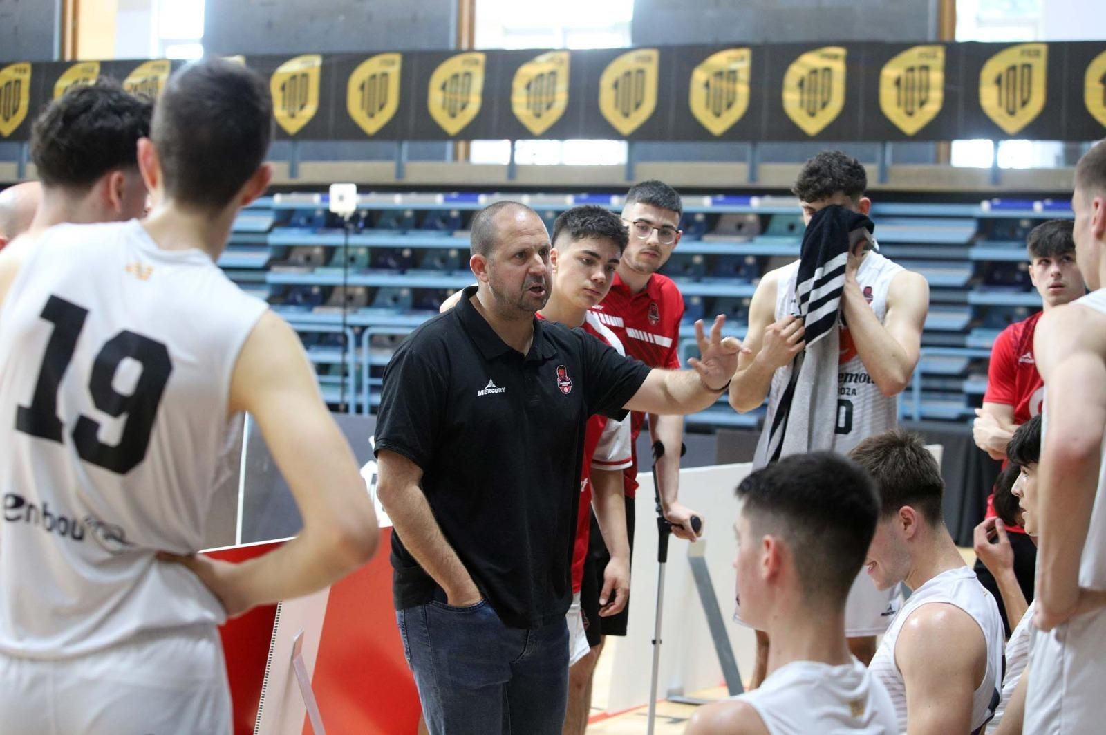 Imágenes del Campeonato de España Junior de baloncesto en Huelva