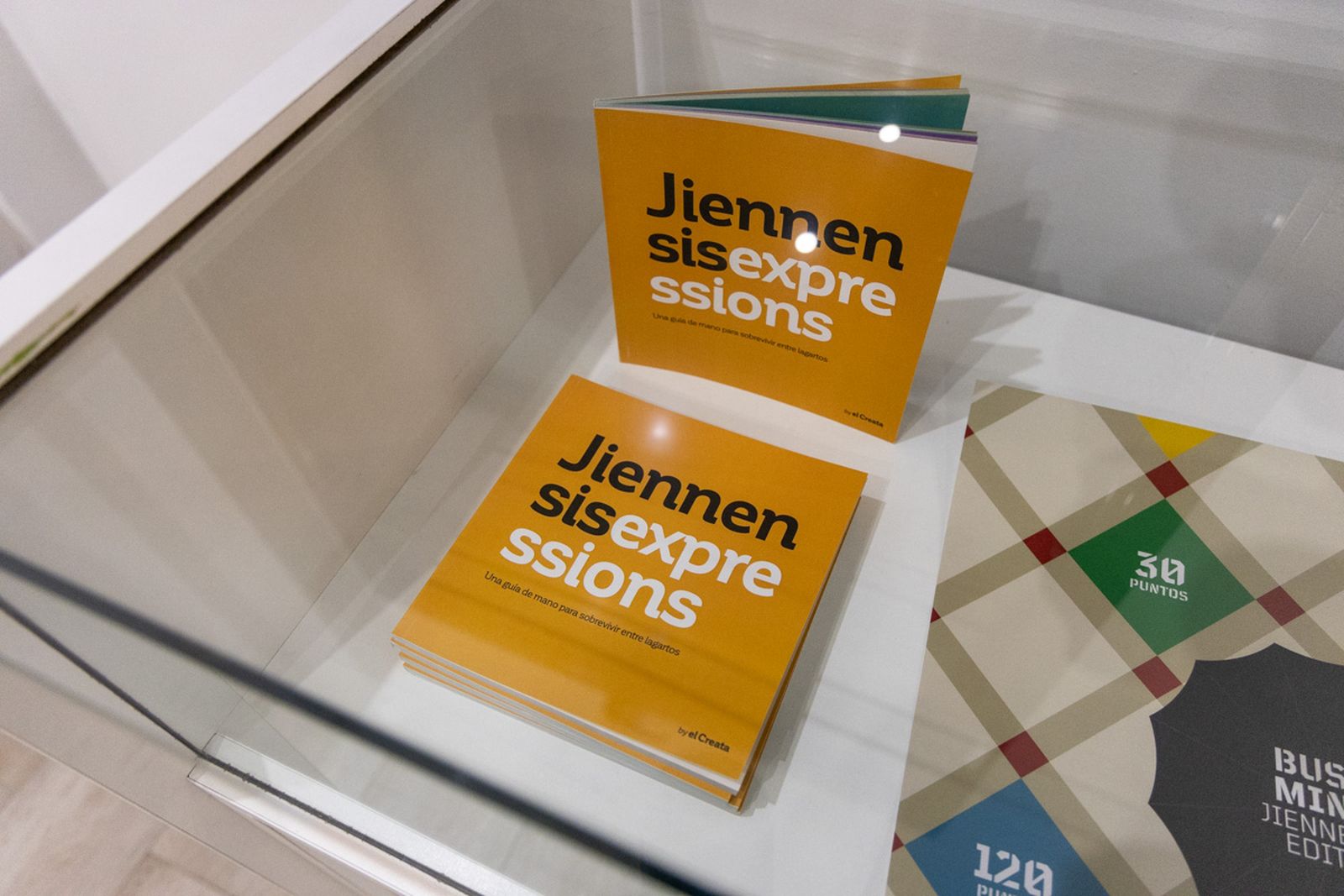 El Creata celebra 20 años en activo con esta exposición llena de guiños a Jaén en Azur