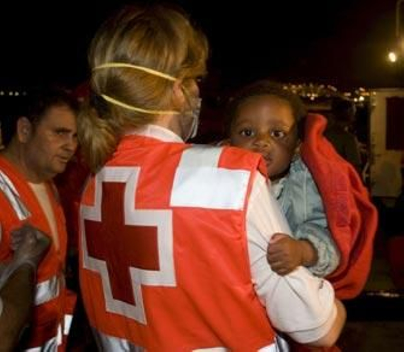 Salvamento marítimo inicia la búsqueda de los catorce cadáveres arrojados al mar