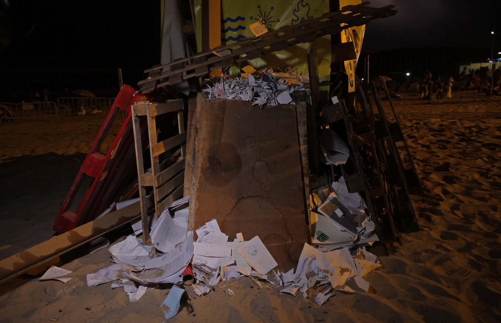 Fotos de la noche de San Juan en la playa de Getares de Algeciras