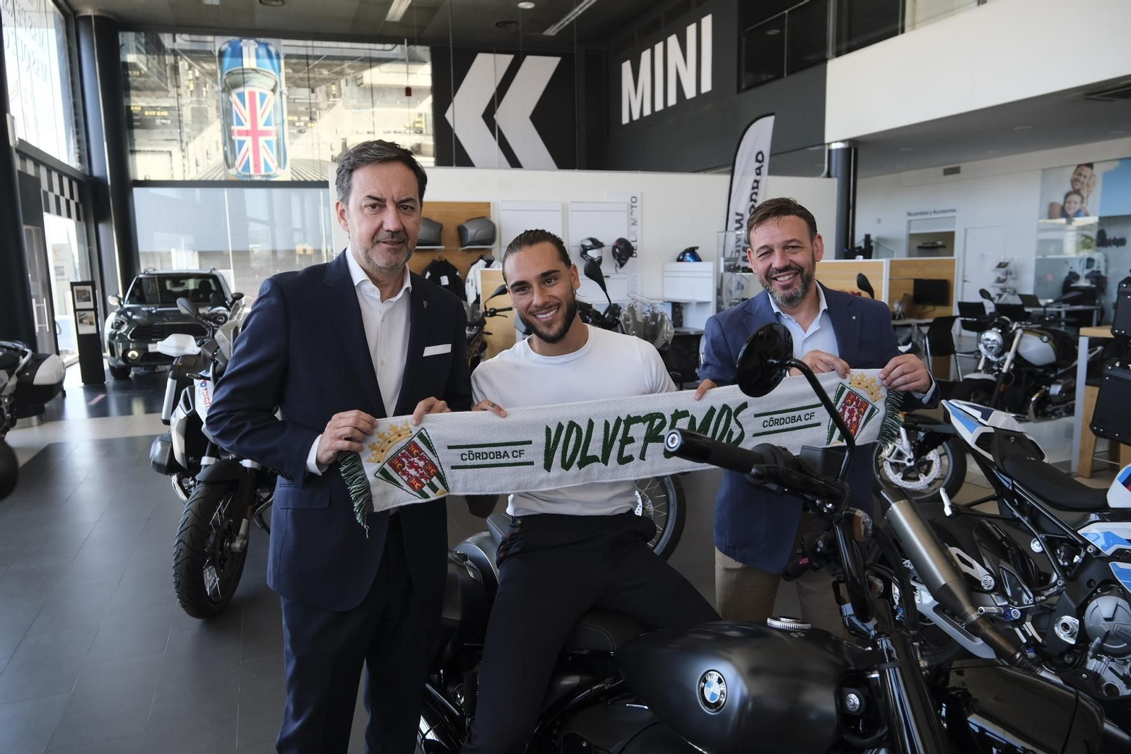 Las mejores fotos del acto de la renovación de Dragisa Gudelj con el Córdoba CF