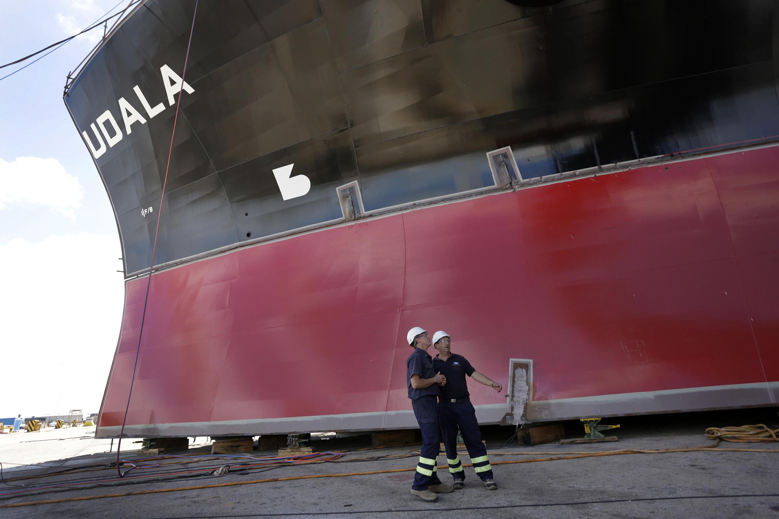 Imágenes de la construcción de los petroleros  tipo 'Suezmax' en Puerto Real