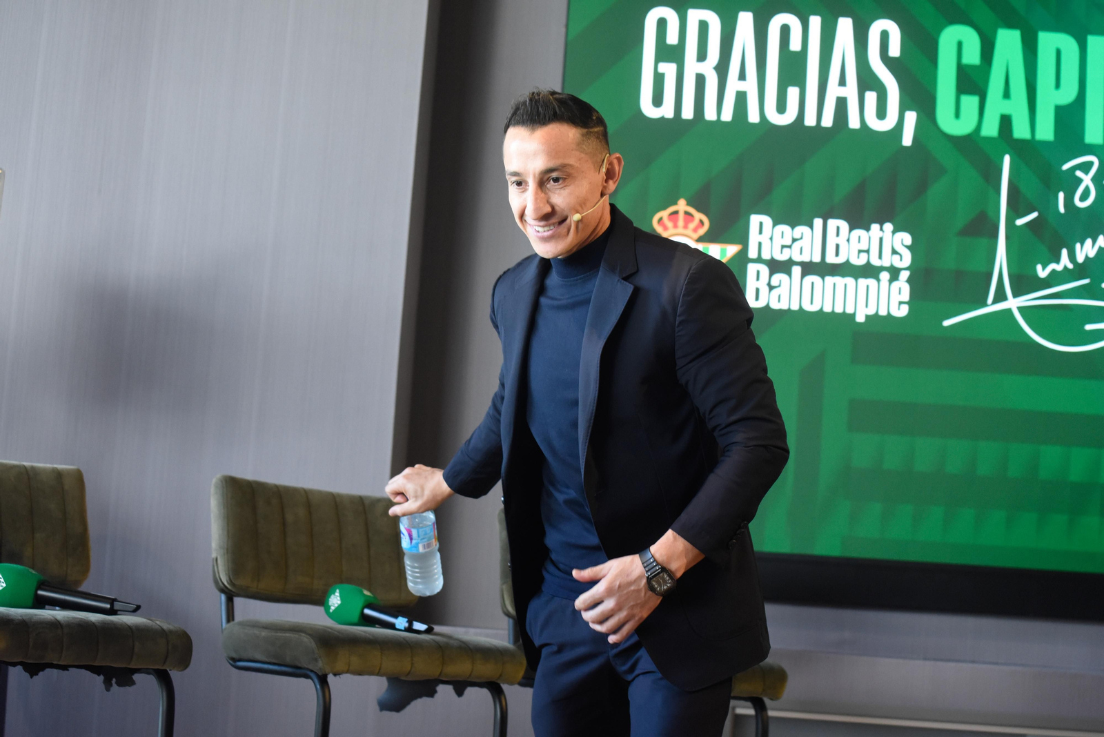Las imágenes de la despedida de Andrés Guardado