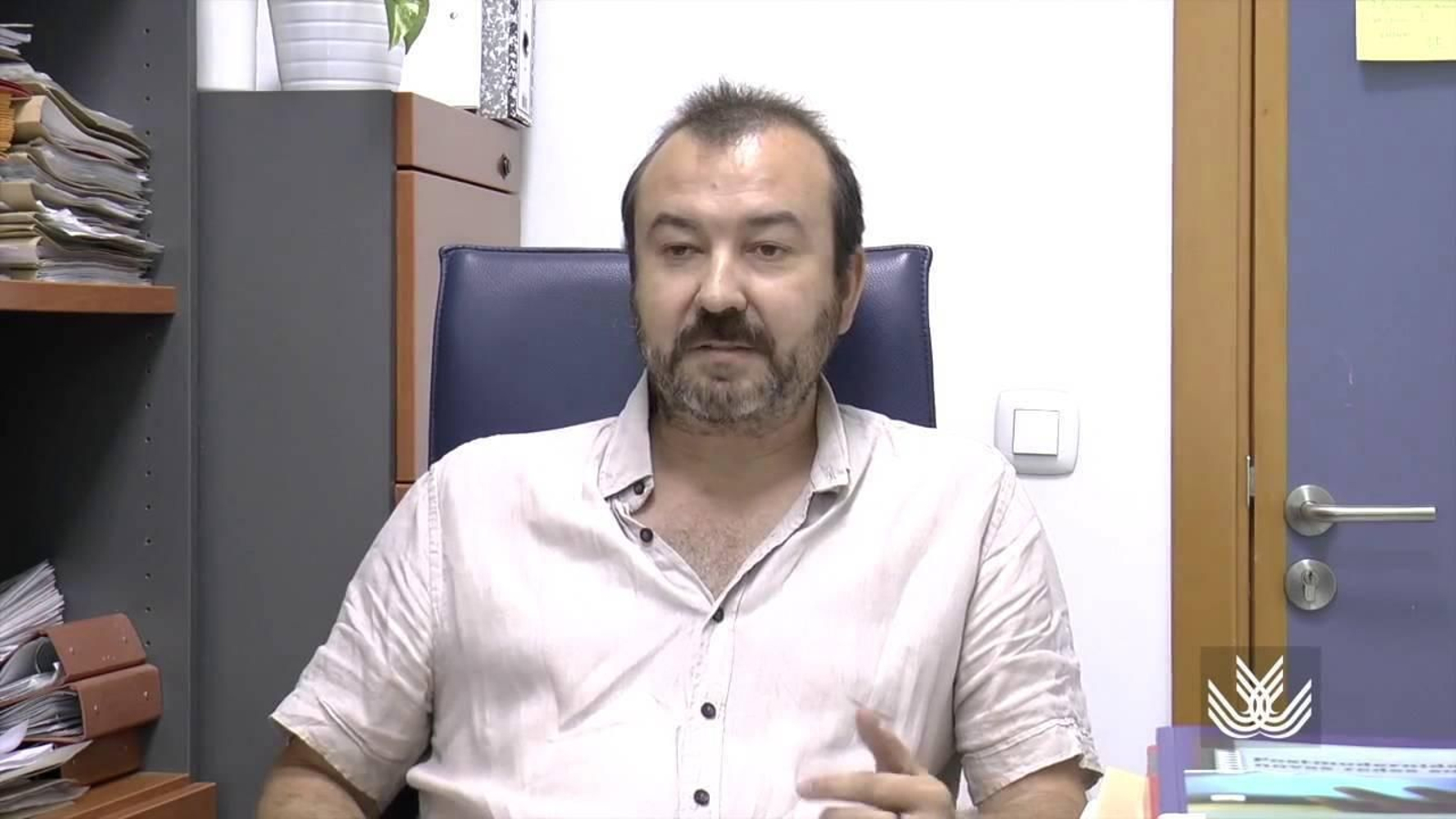 Víctor Manuel Marí Sáez.