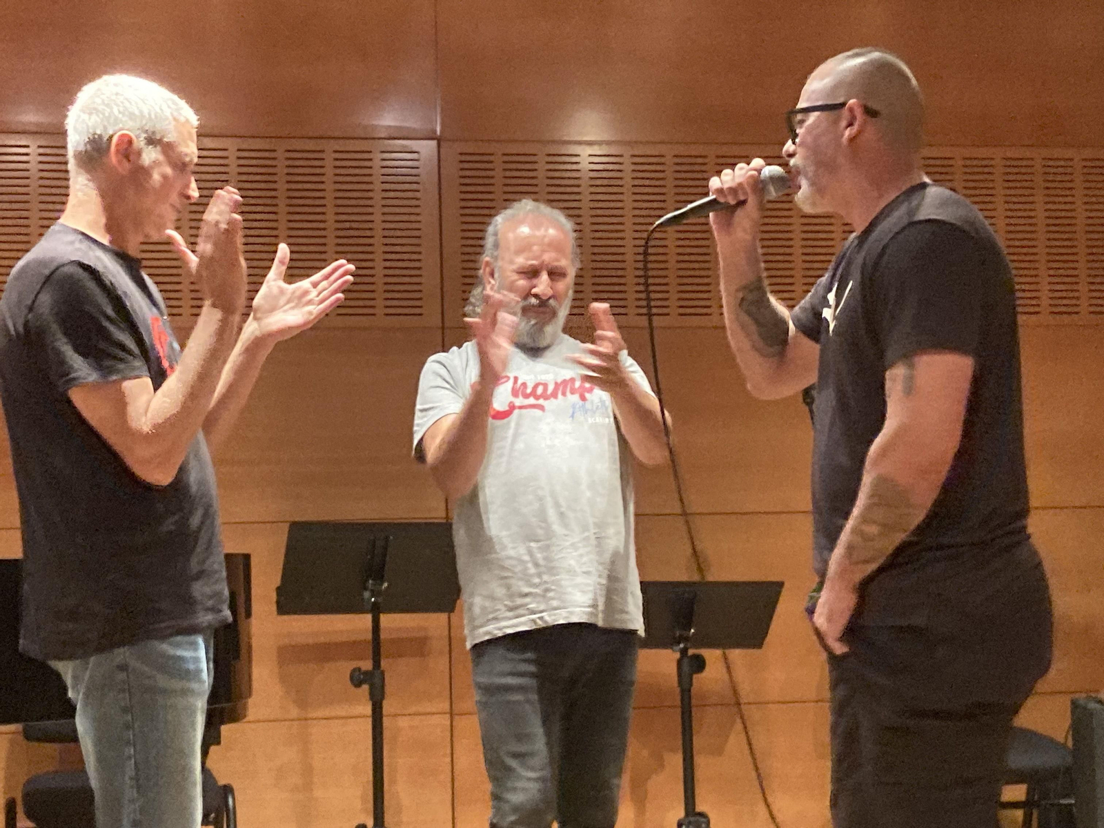 El pianista Alejandro Rojas Marcos, el cantaor Juan José Amador y el rapero Juaninacka preparan ‘Maestros’.