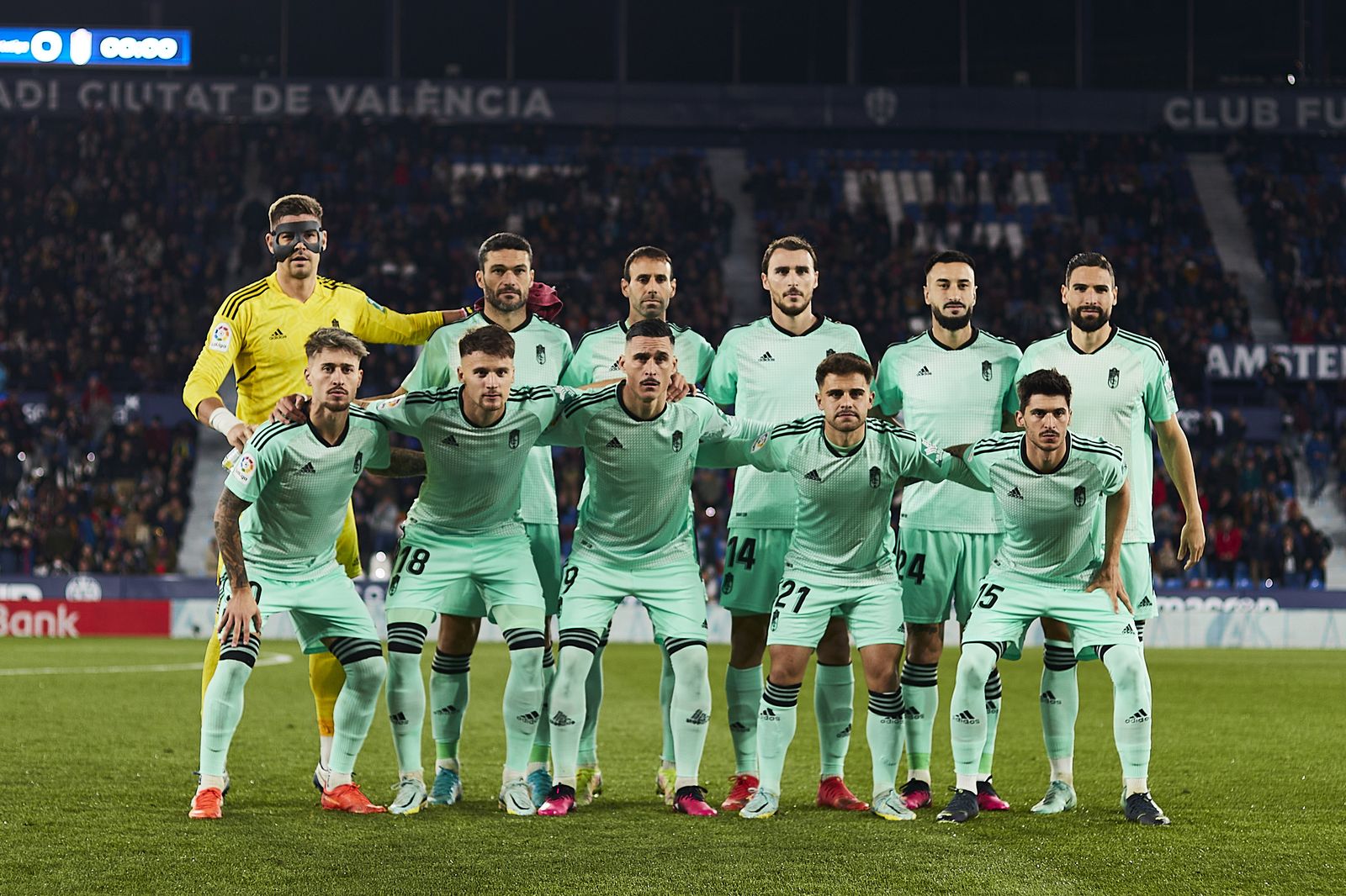 El Levante-Granada CF, en imágenes
