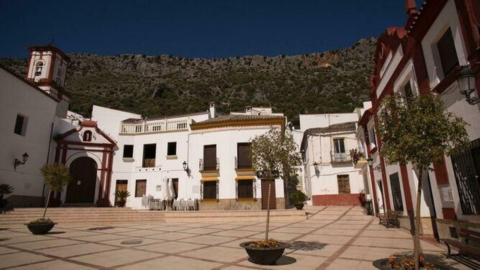 Calles vacías del municipio de Beanoján.