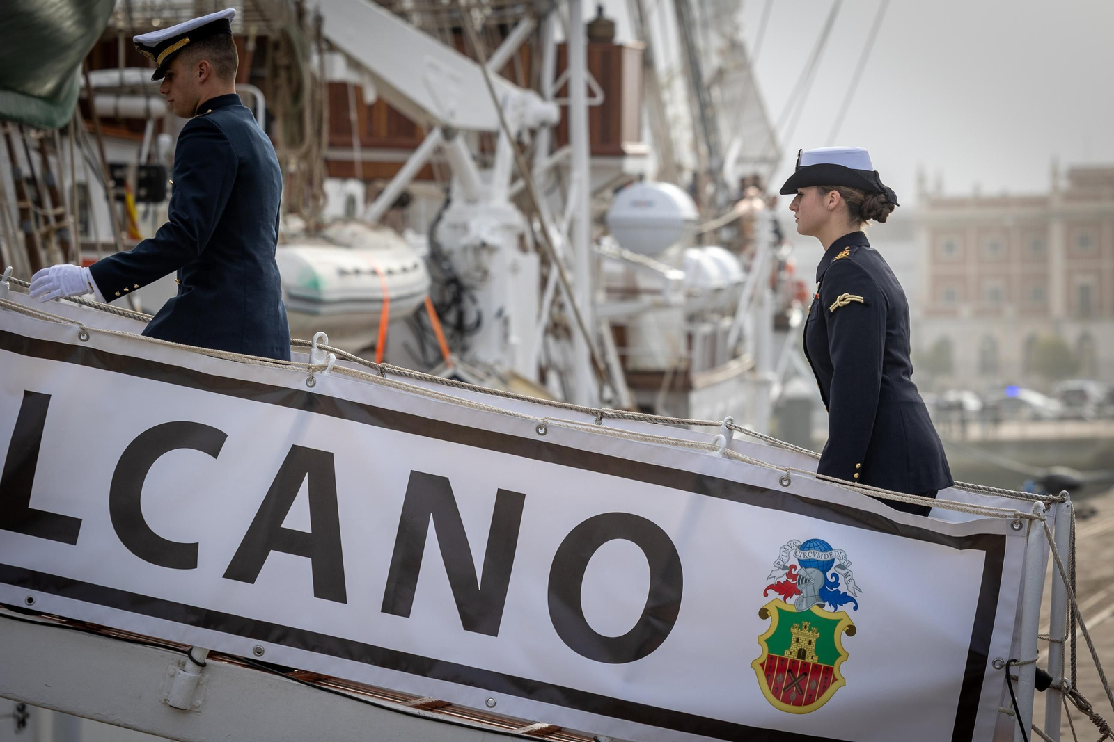 Imágenes de la despedida del 'Elcano' desde Cádiz con la Princesa Leonor como guardiamarina Imágenes de la despedida del 'Elcano' desde Cádiz con la Princesa Leonor como guardiamarina