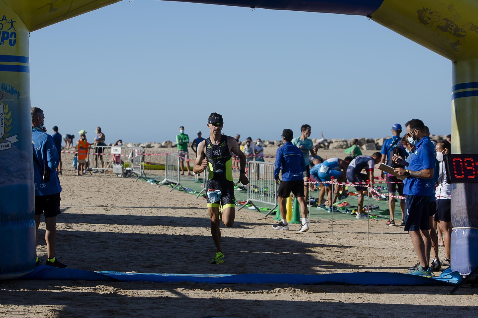 El II acuatlón Tirabuzón ciudad de Cádiz, en imágenes