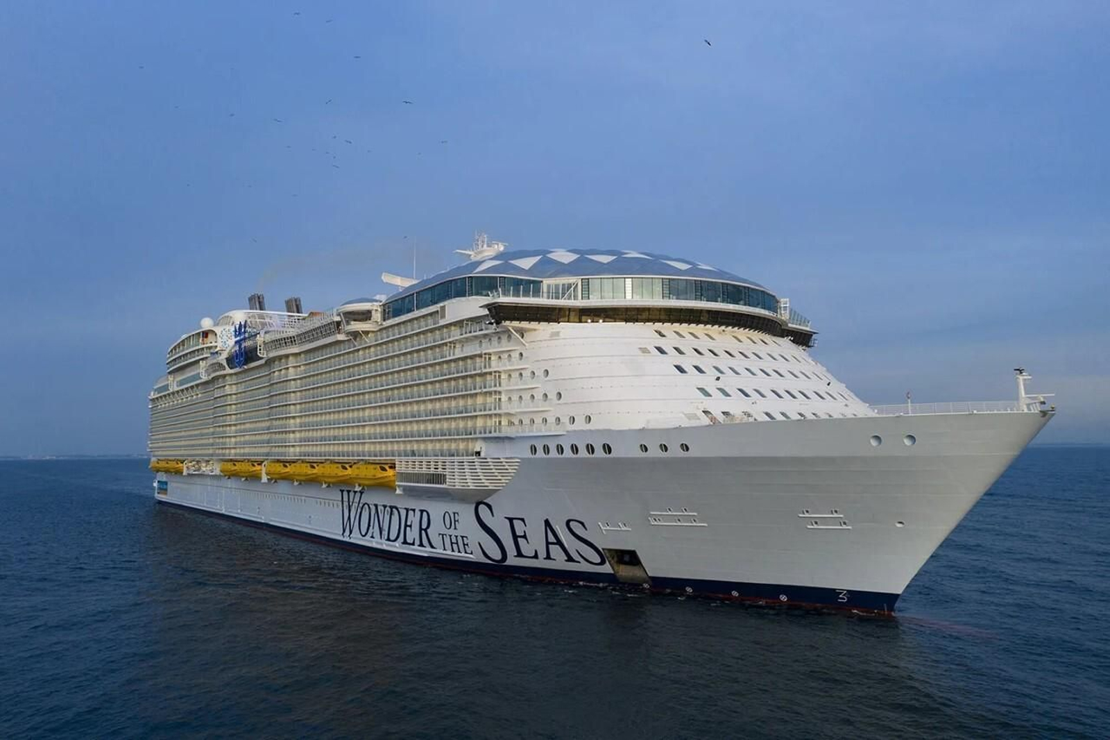 El 'Wonder of the Seas' llegará este sábado al puerto de Málaga.