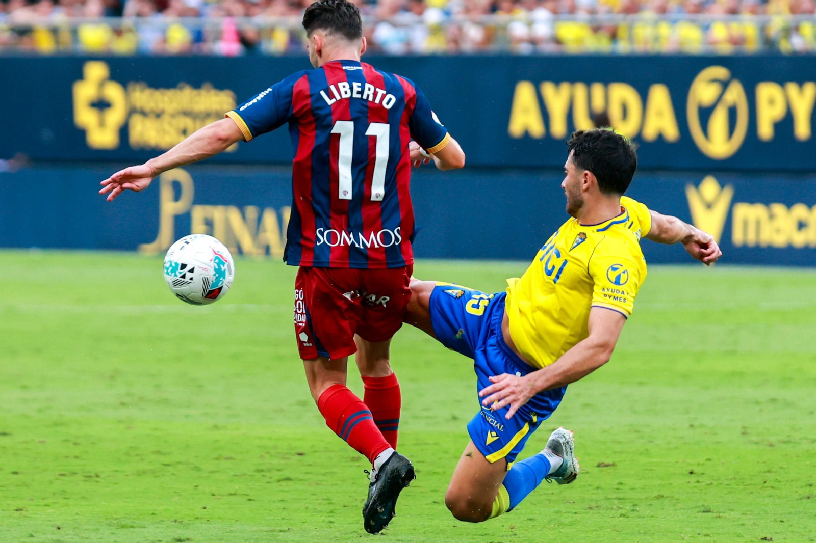 Las imágenes del Cádiz CF-Huesca