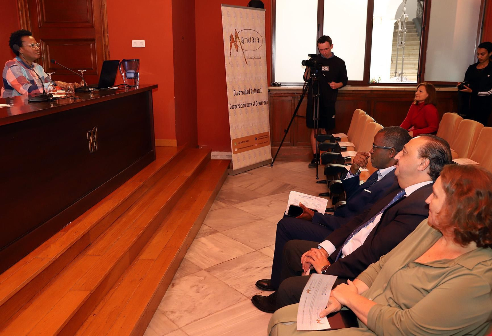 Presentación de la Asociación Mandara. Presentación de la Asociación Mandara.