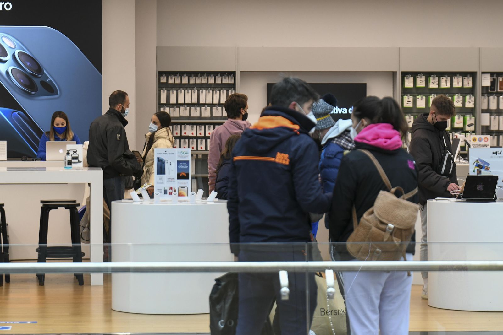 Fotos: las rebajas en el Nevada Shopping de Granada