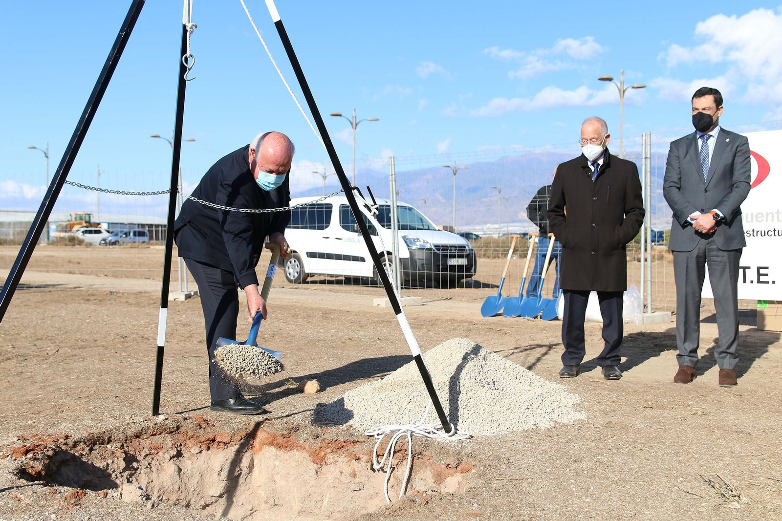 Fotogalería de la colocación de la primera piedra del hospital de Roquetas