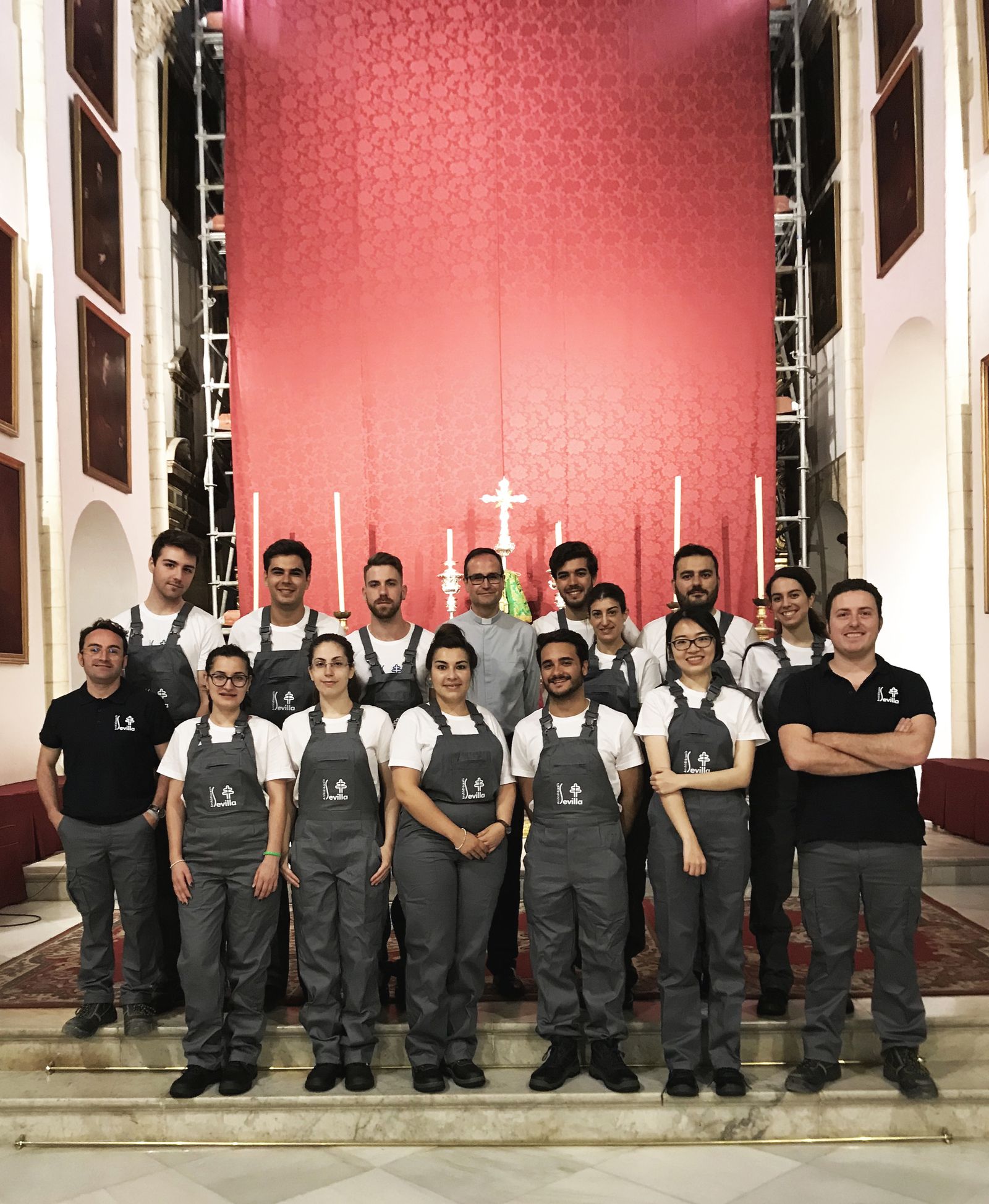 El equipo de restauración del proyecto.