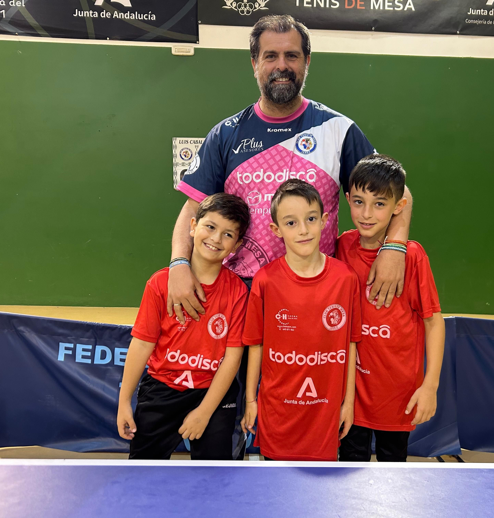Álvaro García, Alejandro Galán y Sergio García, menores de 10 años que jugaron con el Bodegas García. Álvaro García, Alejandro Galán y Sergio García, menores de 10 años que jugaron con el Bodegas García.