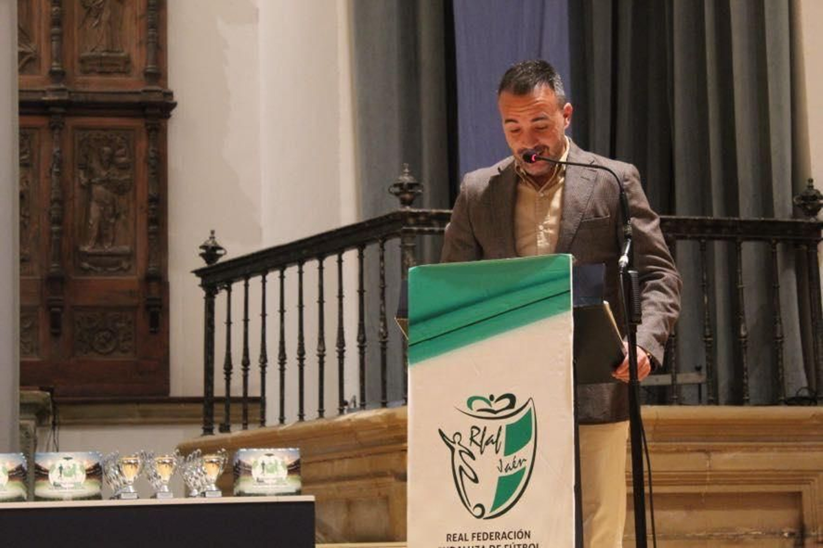 La gala Juego Limpio 2024-2025 de la Federación Jiennense de Fútbol, en imágenes