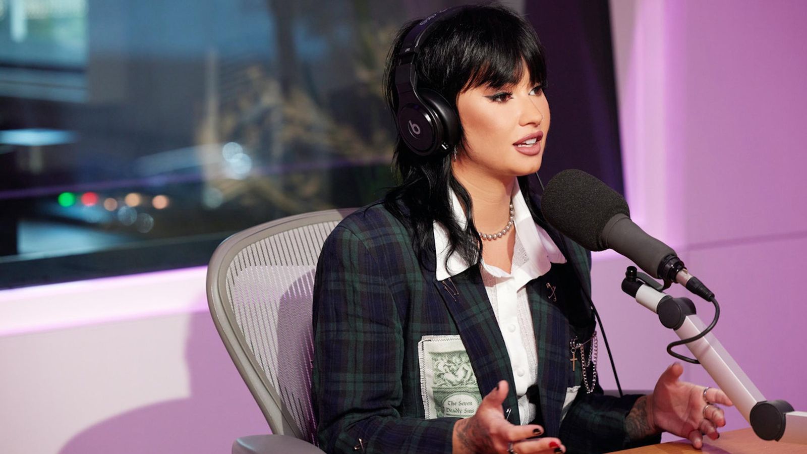Demi Lovato concede una entrevista a Apple Music 1