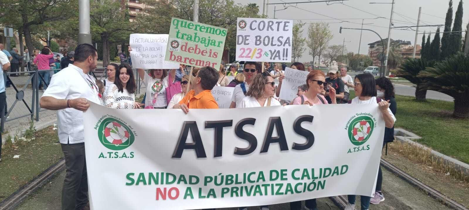 En imágenes: así ha transcurrido en Jaén la manifestación por una sanidad pública de calidad