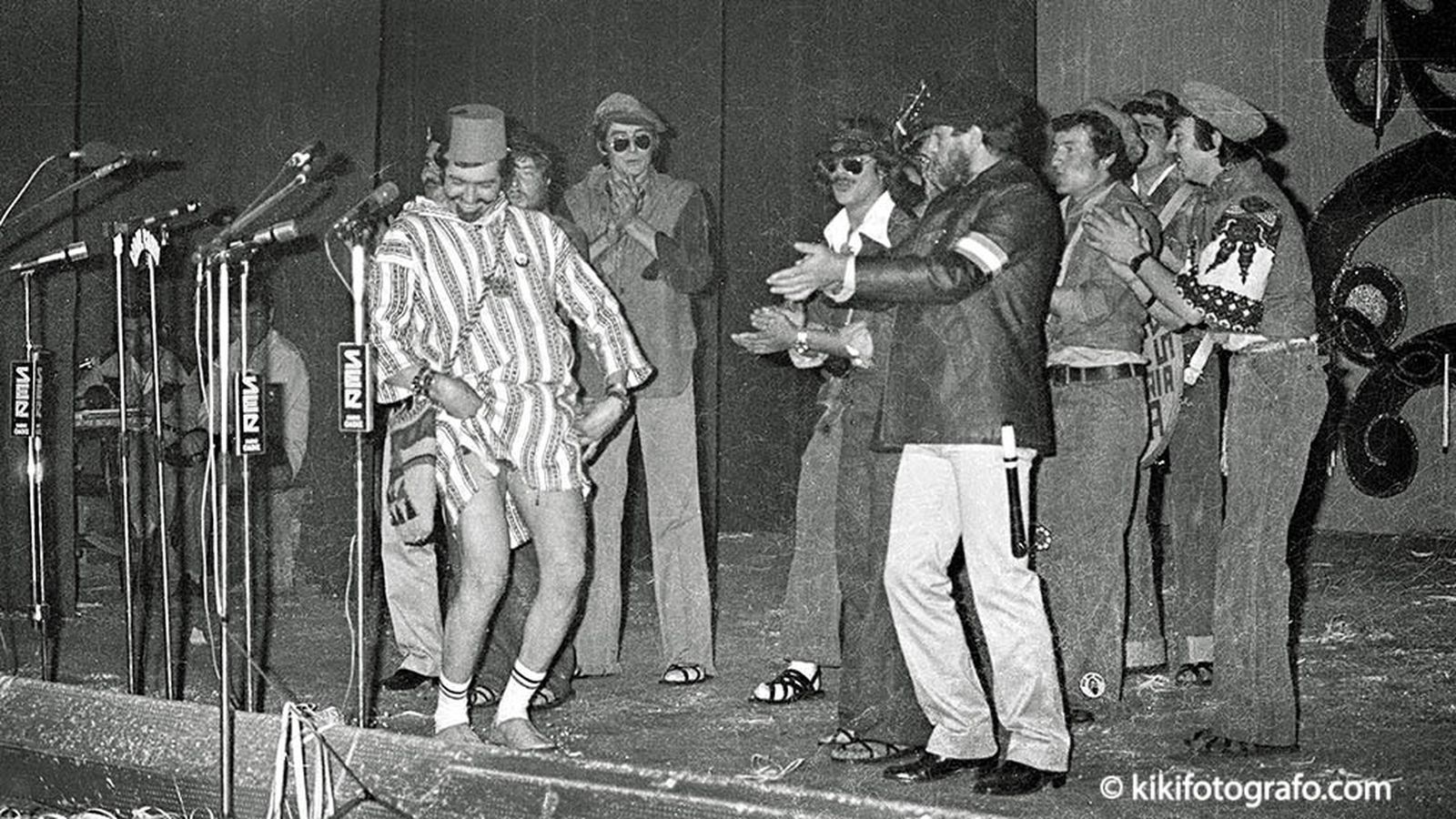 La chirigota 'La saga de los porretas'