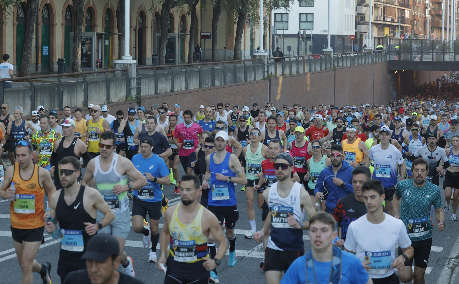 Búscate en el Zurich Maratón de Sevilla 2025