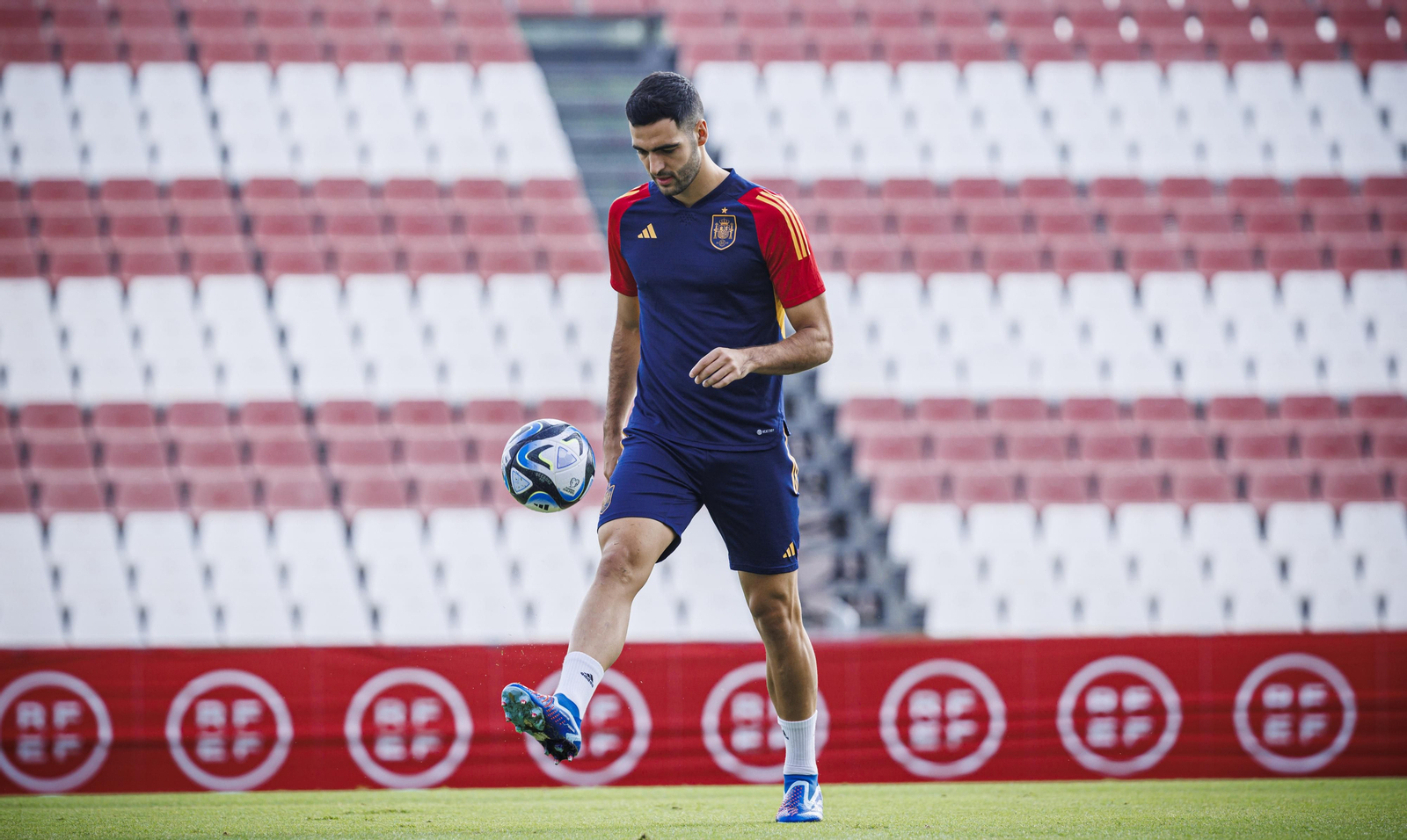 El entrenamiento de la selección en el estadio Jesús Navas