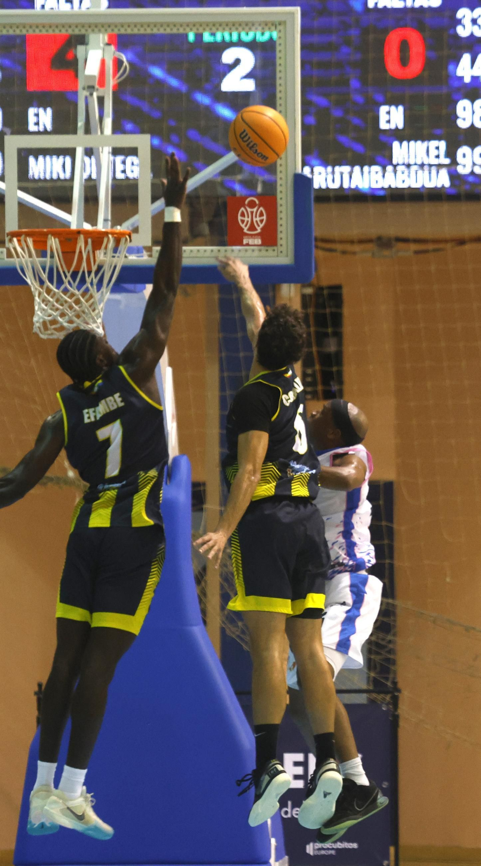 Las fotos del Udea Algeciras - Baloncesto Melilla de la Segunda FEB