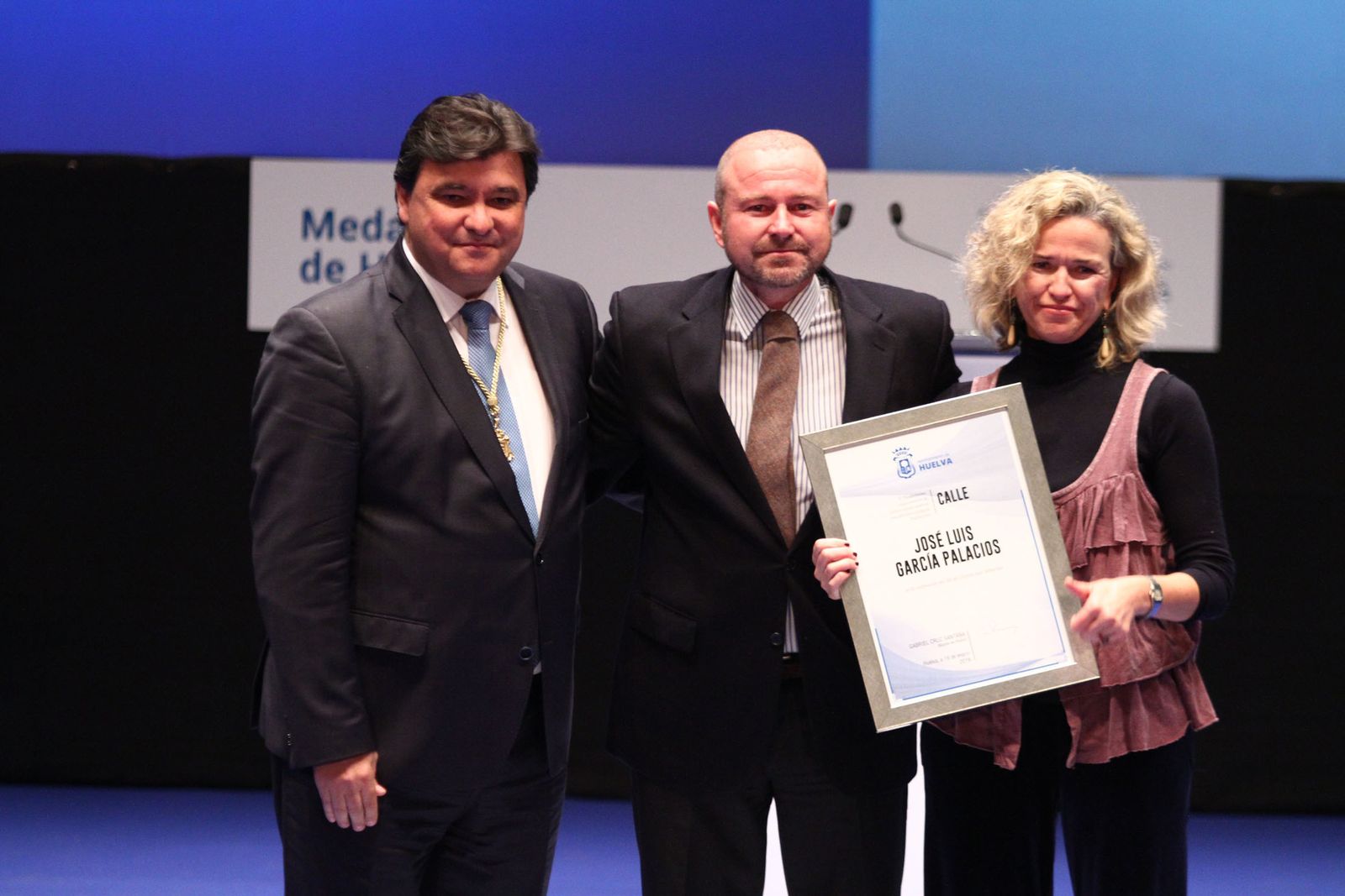 Imágenes de la entrega de las medallas de Huelva
