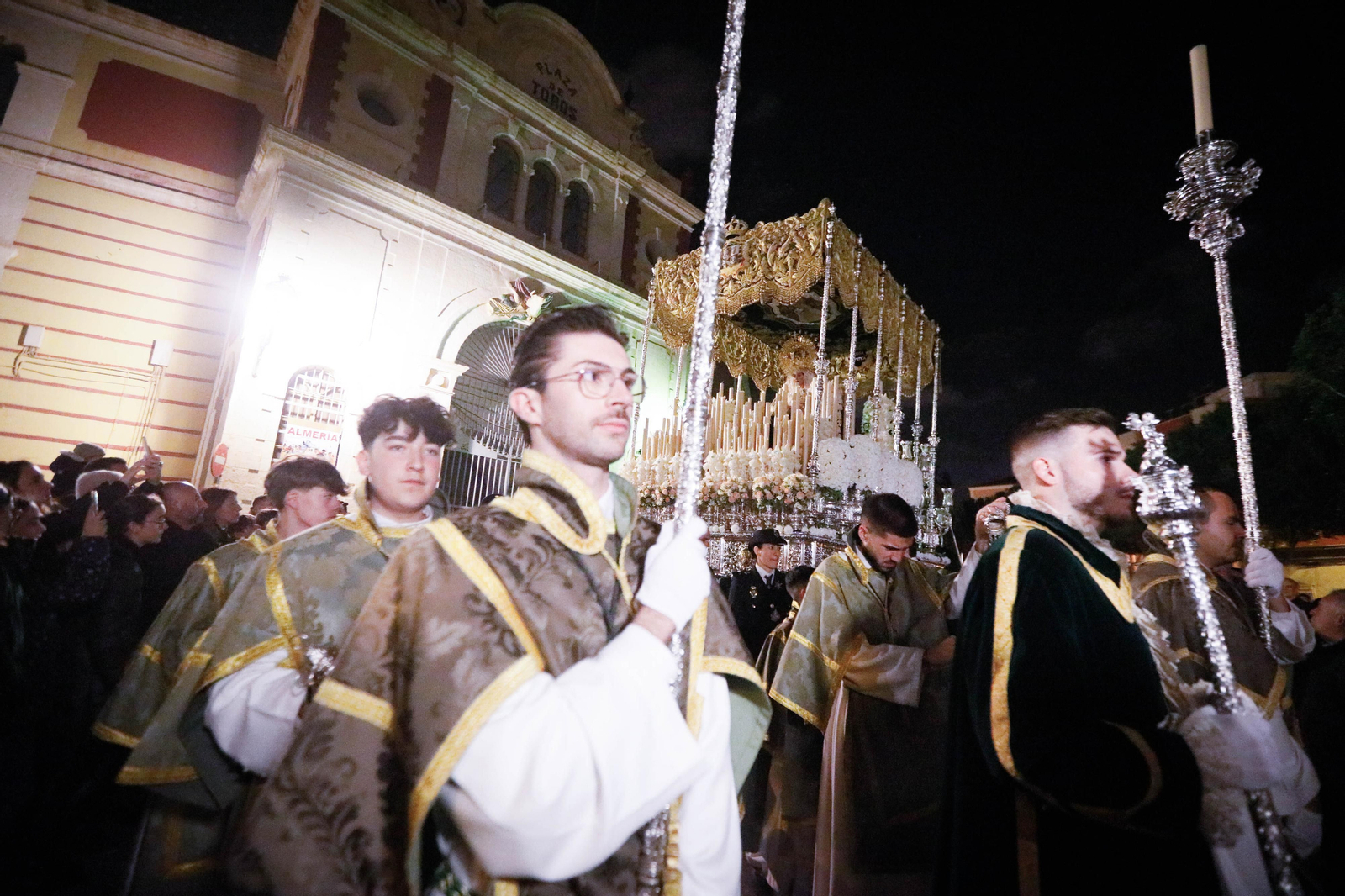 Las mejores fotos de la procesión de La Macarena en Almería