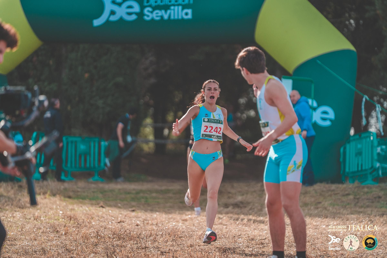 Búscate en las fotos del Cross de Itálica 2025 | 3