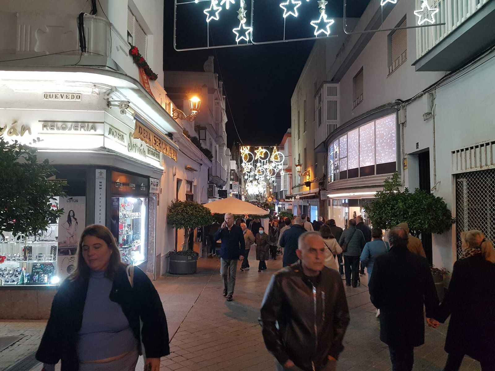 Calles comerciales de San Fernando en Navidad.