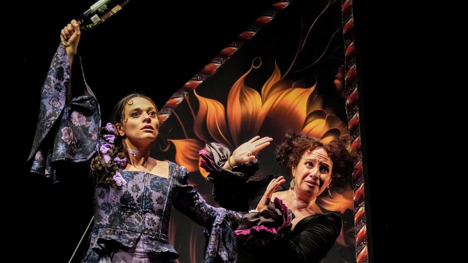 La Compañía Nacional de Teatro de México, en 'Los empeños de una casa'.