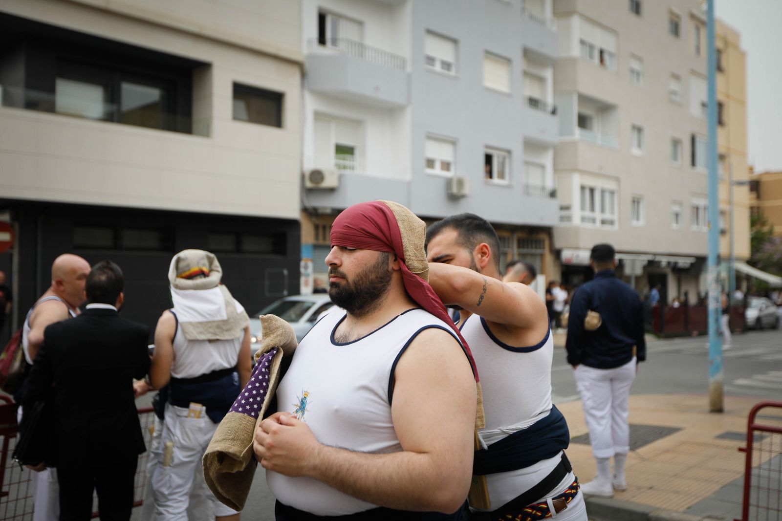Mira como la cena sale a las calles de Almería tras las lluvias