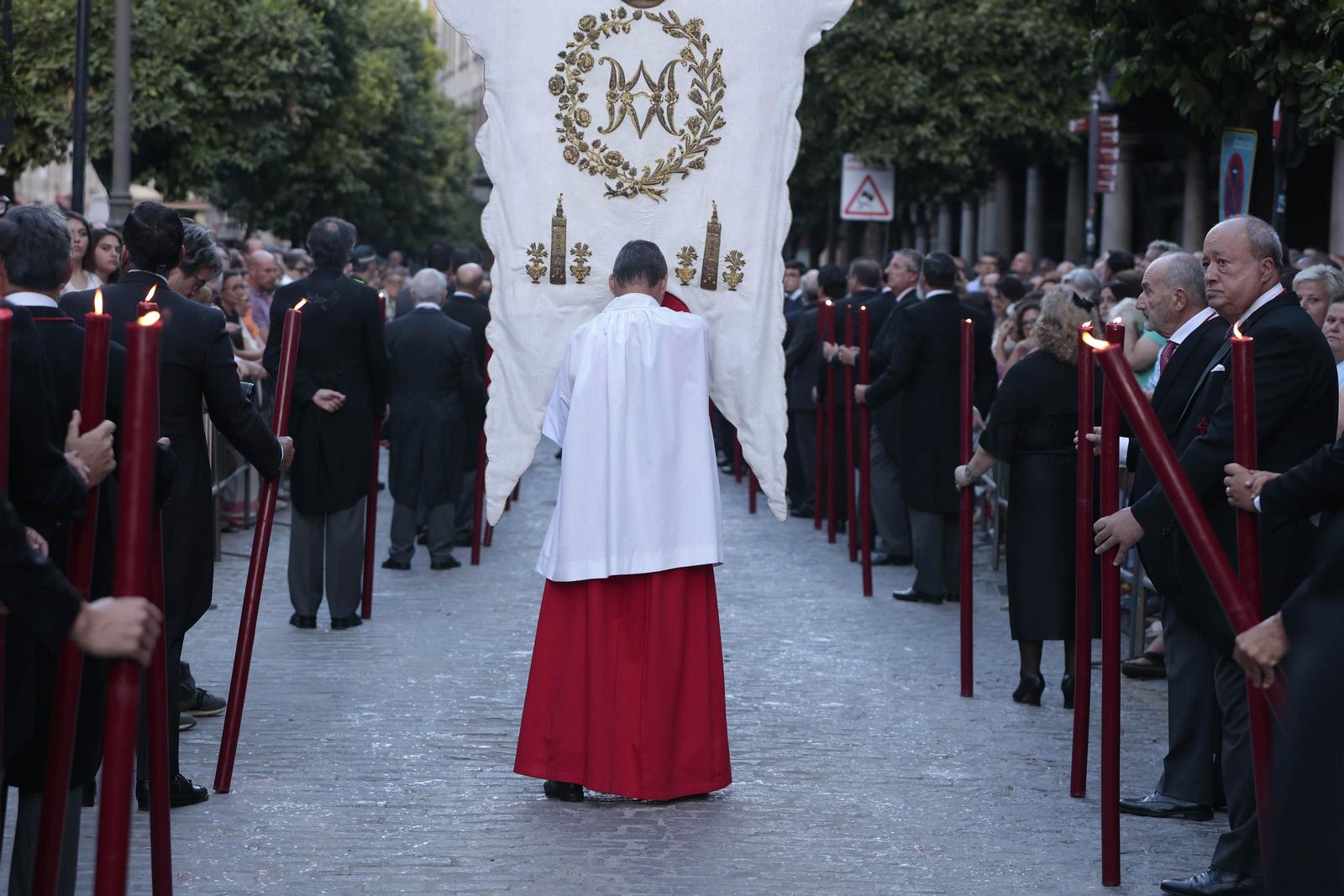 La procesión de la Virgen de los Reyes en imágenes