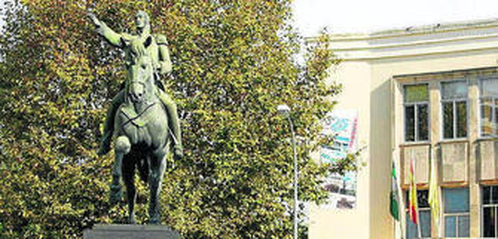 En el monumento de Simón Bolivar se llevará a cabo una ofrenda floral.