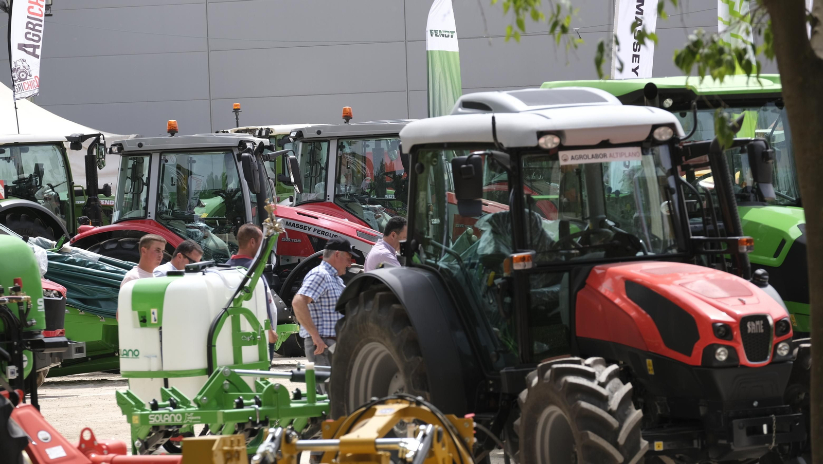 Imágenes de la Terracultura Chirivel 2023, feria de agricultura y maquinaria