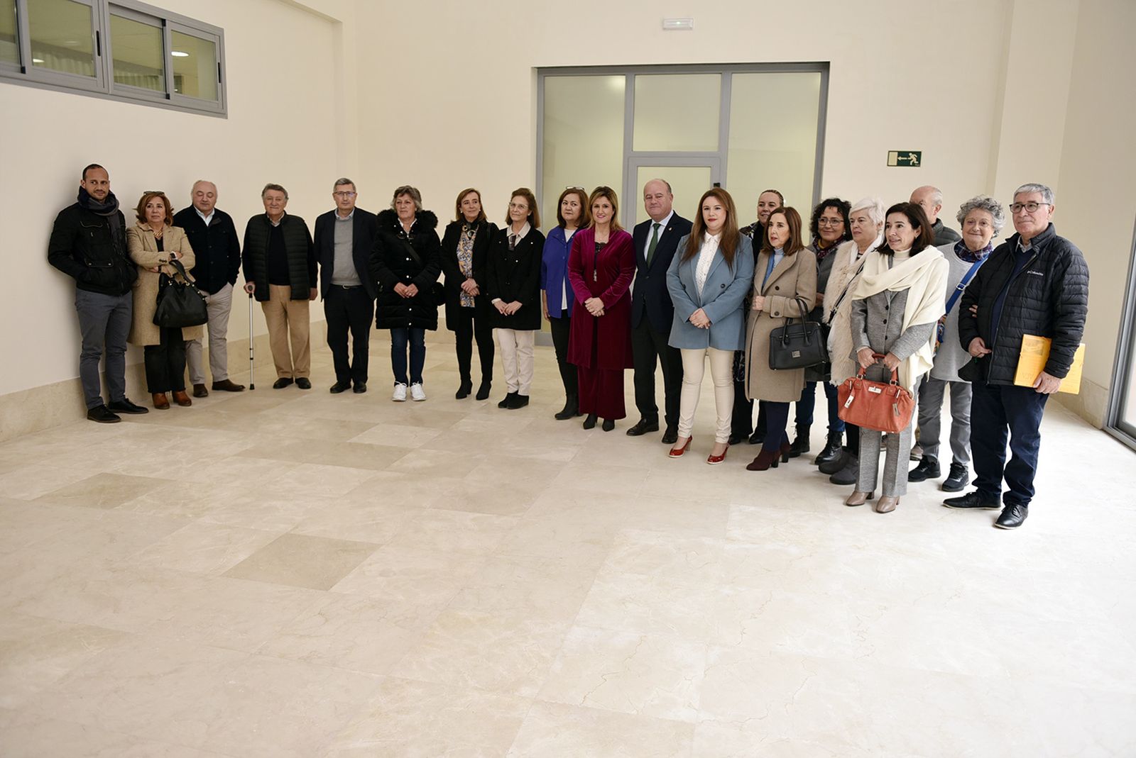 Visita a las futuras instalaciones de la asociación de Alzheimer de Antequera.