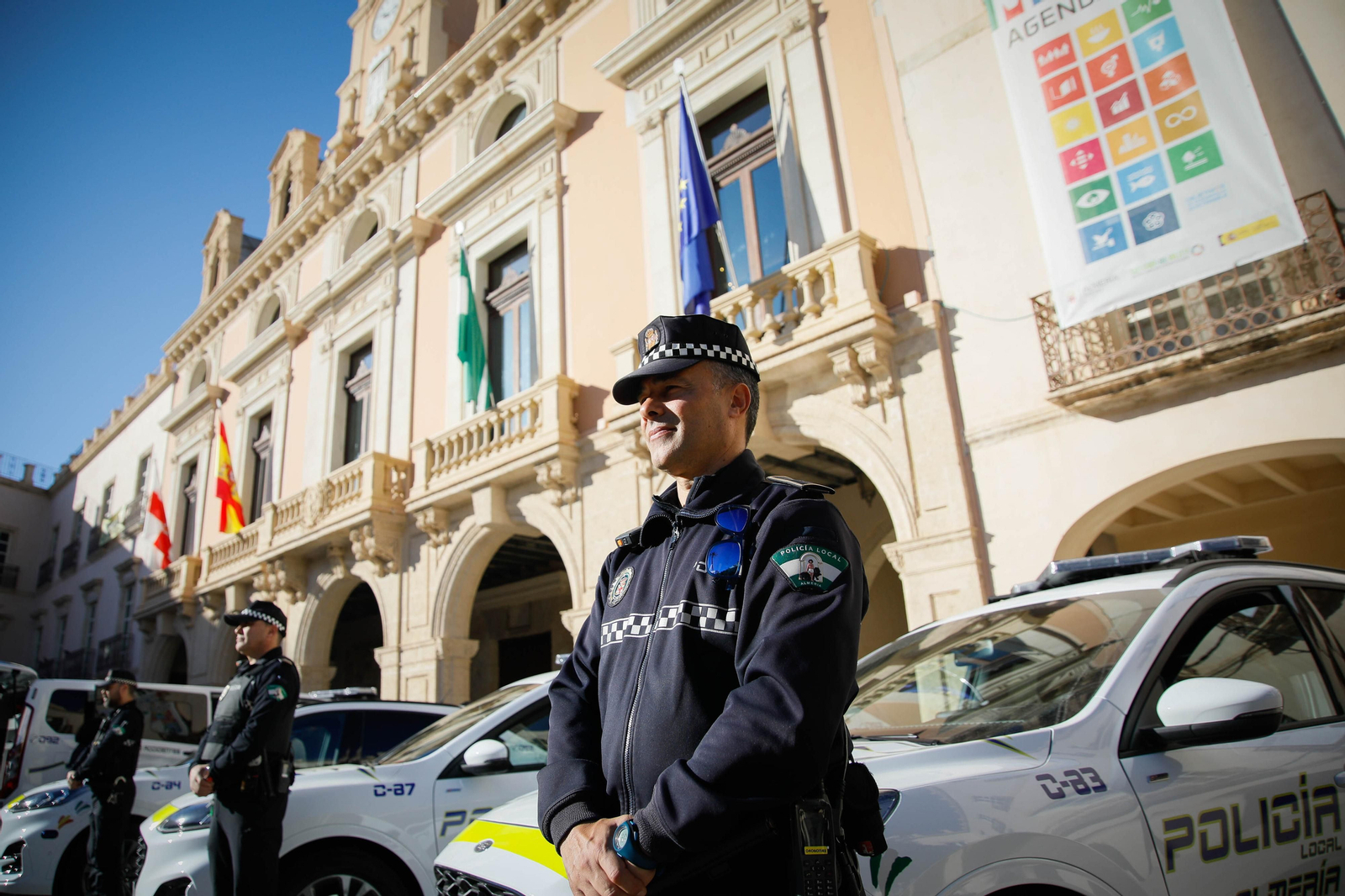 Presentación vehículos y motos policía local en imágenes