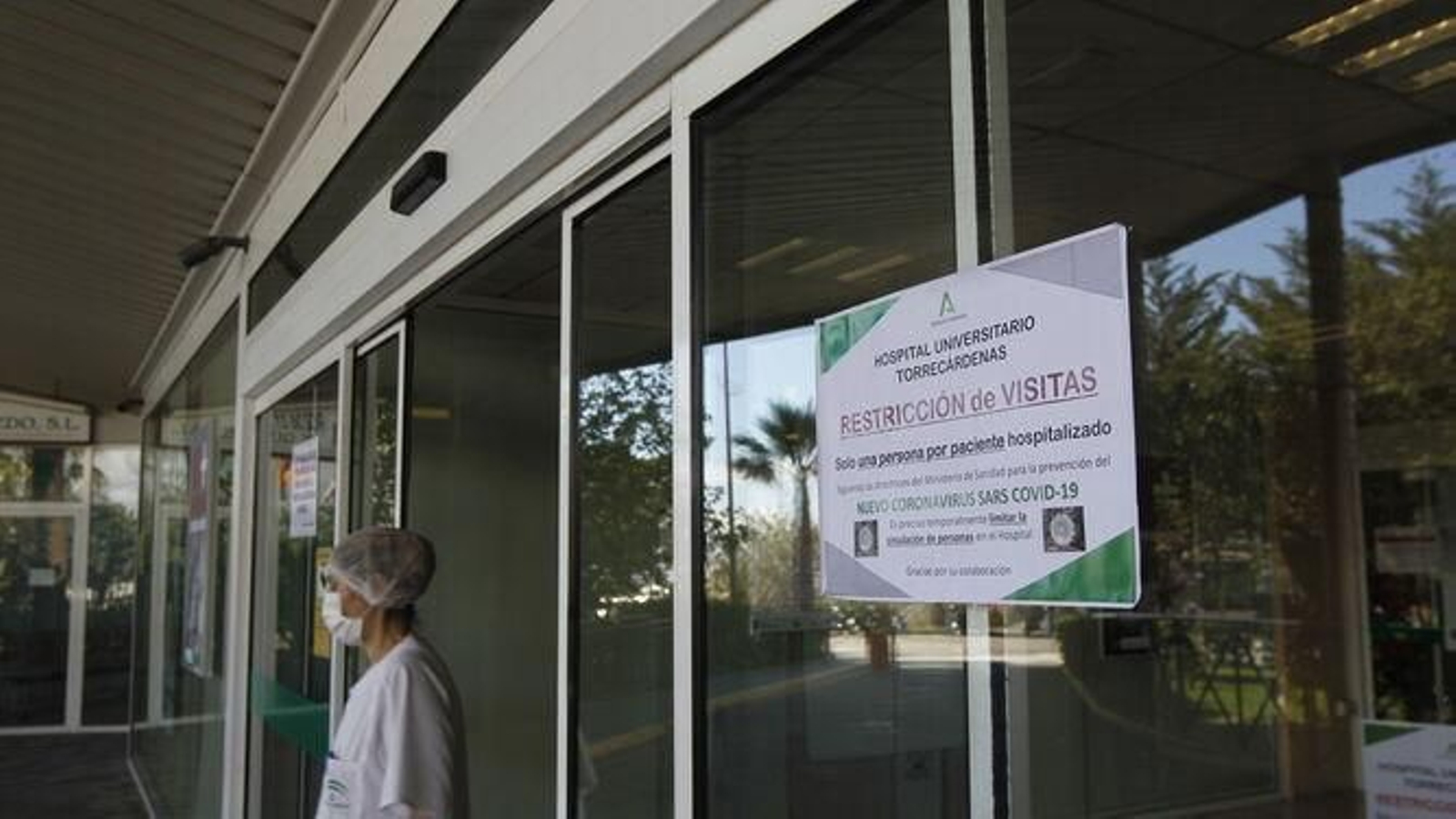Acceso al hospital Torrecárdenas.