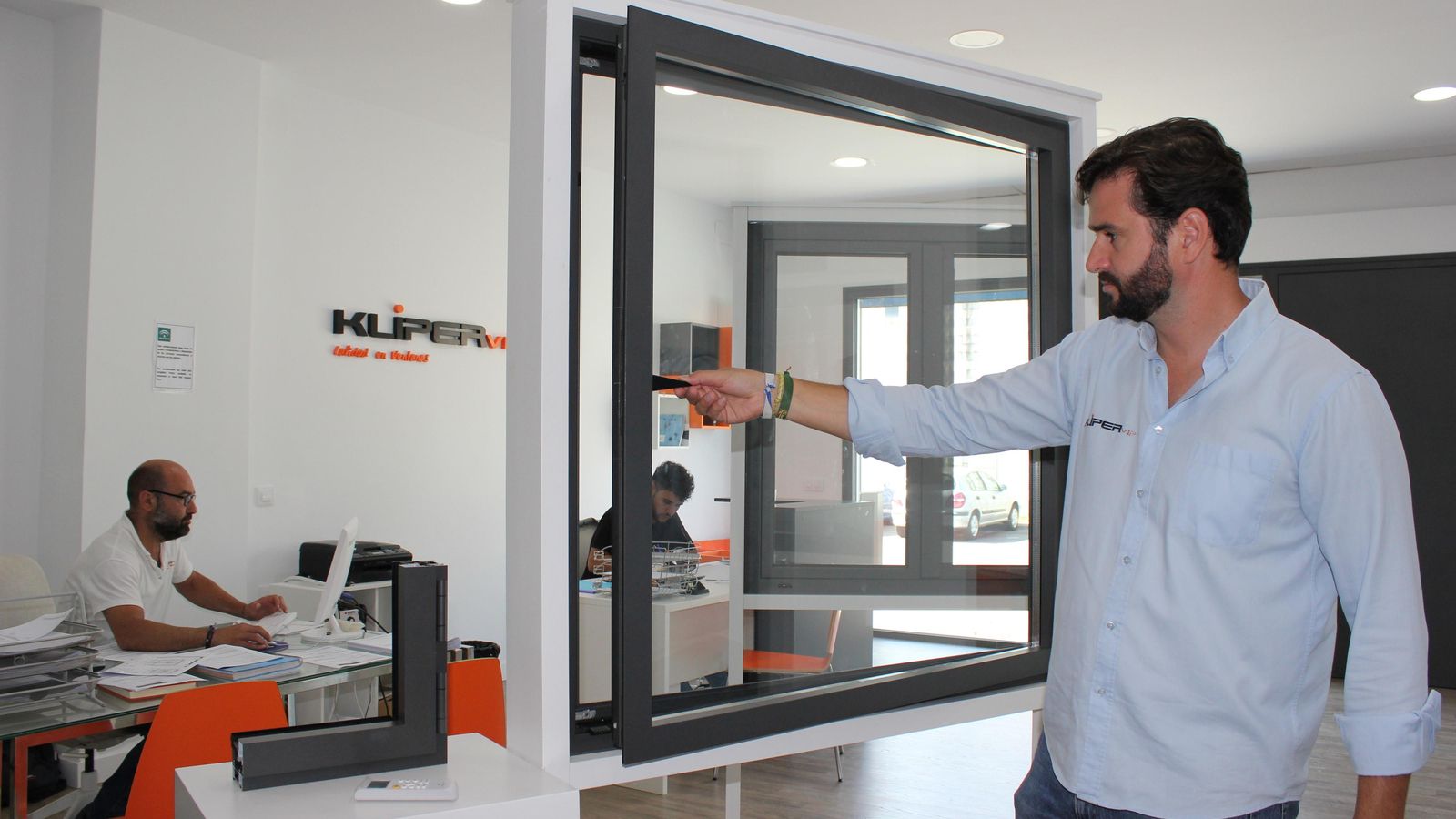 Ventanas en la tienda Klipervip.