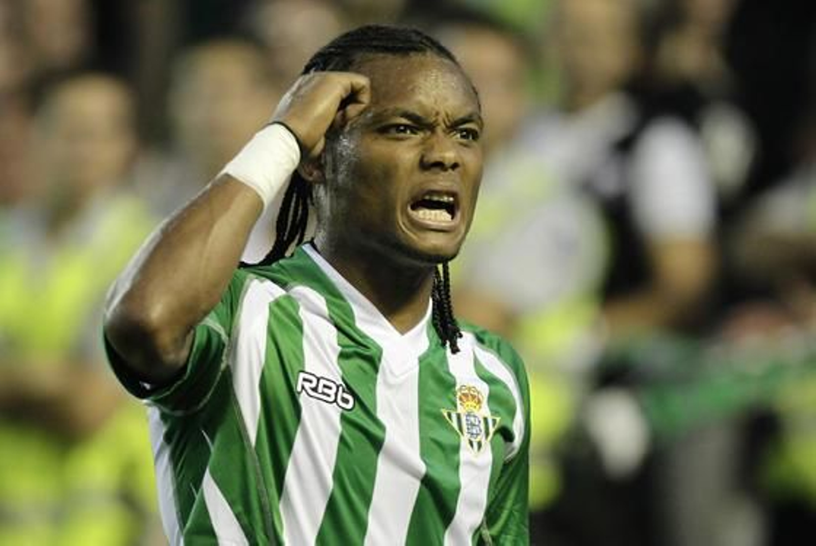 Pavone y Jonathan Pereira dan al Betis tres valiosos puntos para el ascenso.

Foto: Antonio Pizarro